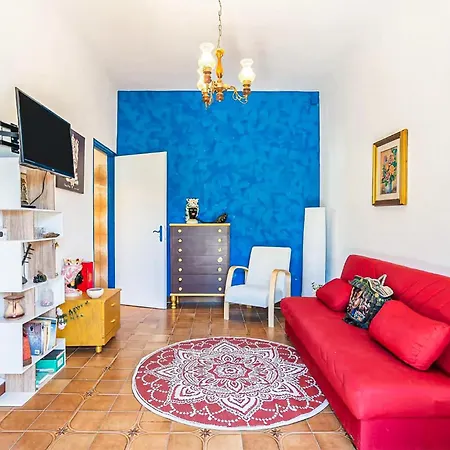2 Bedroom In Holiday home *